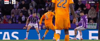 1737847814718003865.gif 巴皇点球.gif