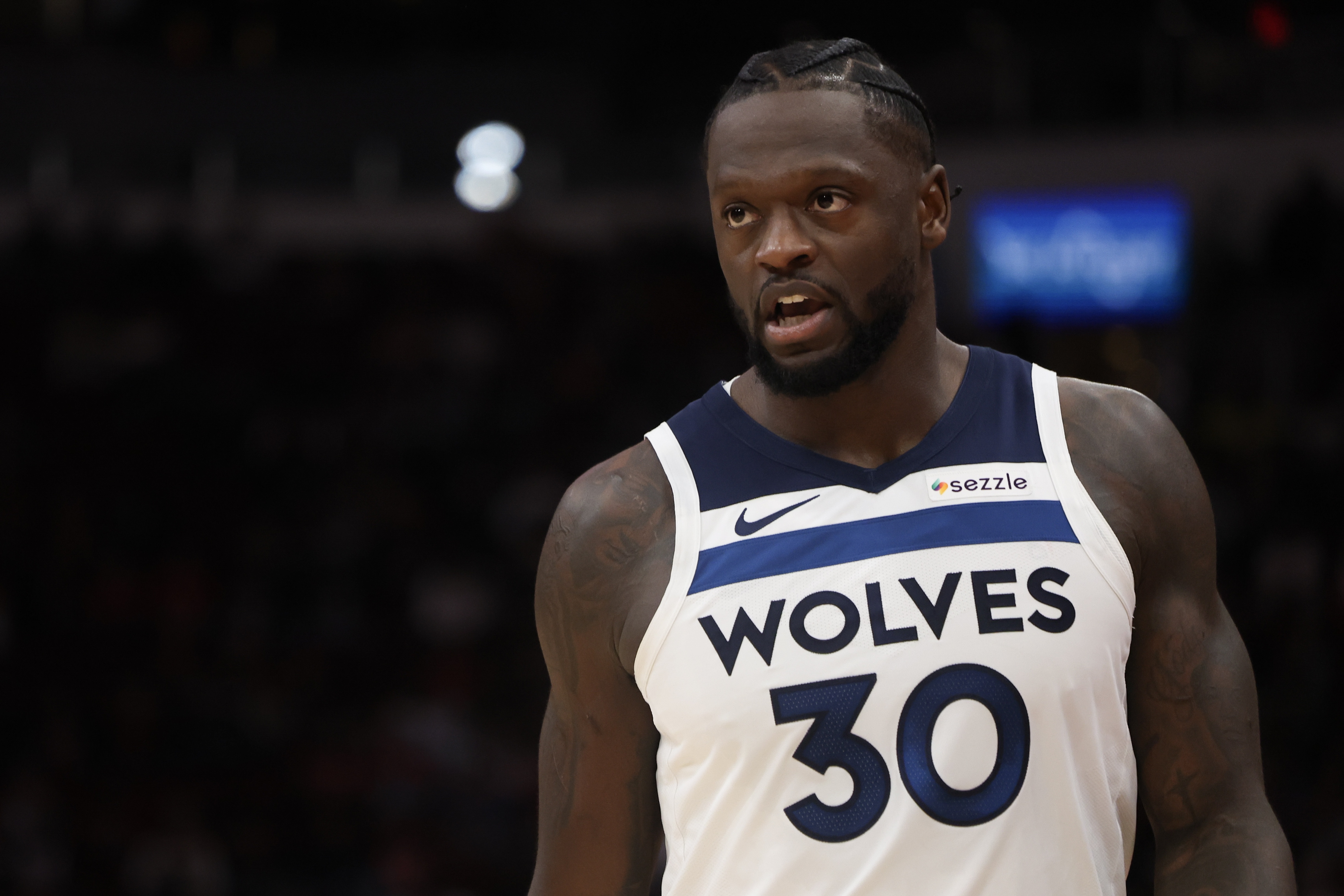 云开体育官网-真尽力局！兰德尔25中14&amp;罚球11中9空砍赛季新高39分 第三节17分