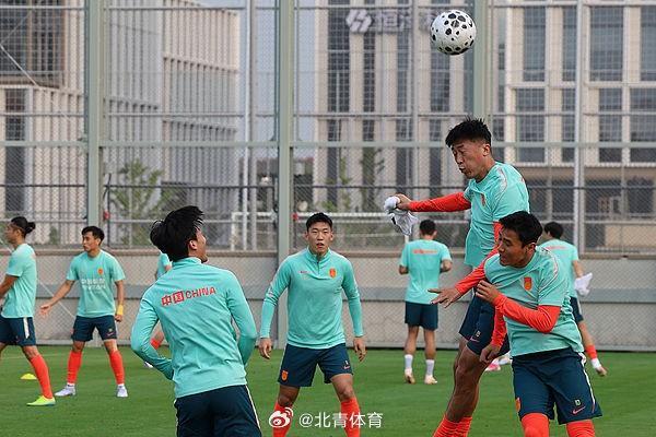 云开体育官网入口-北青:国足抵达新加坡当晚就开练
